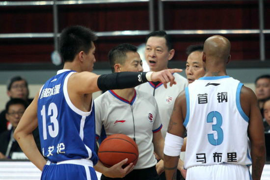 中国篮协:CBA裁判错漏判无法避.